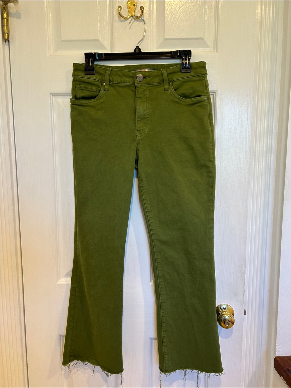 Kut from the Kloth Olive Green Kelsey Fab Ab Ankle Flair, size 4